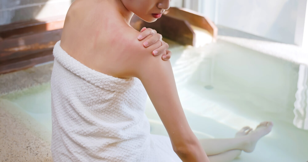 A fürdőzéshez nem megfelelő illóolaj irritálhatja a bőrt